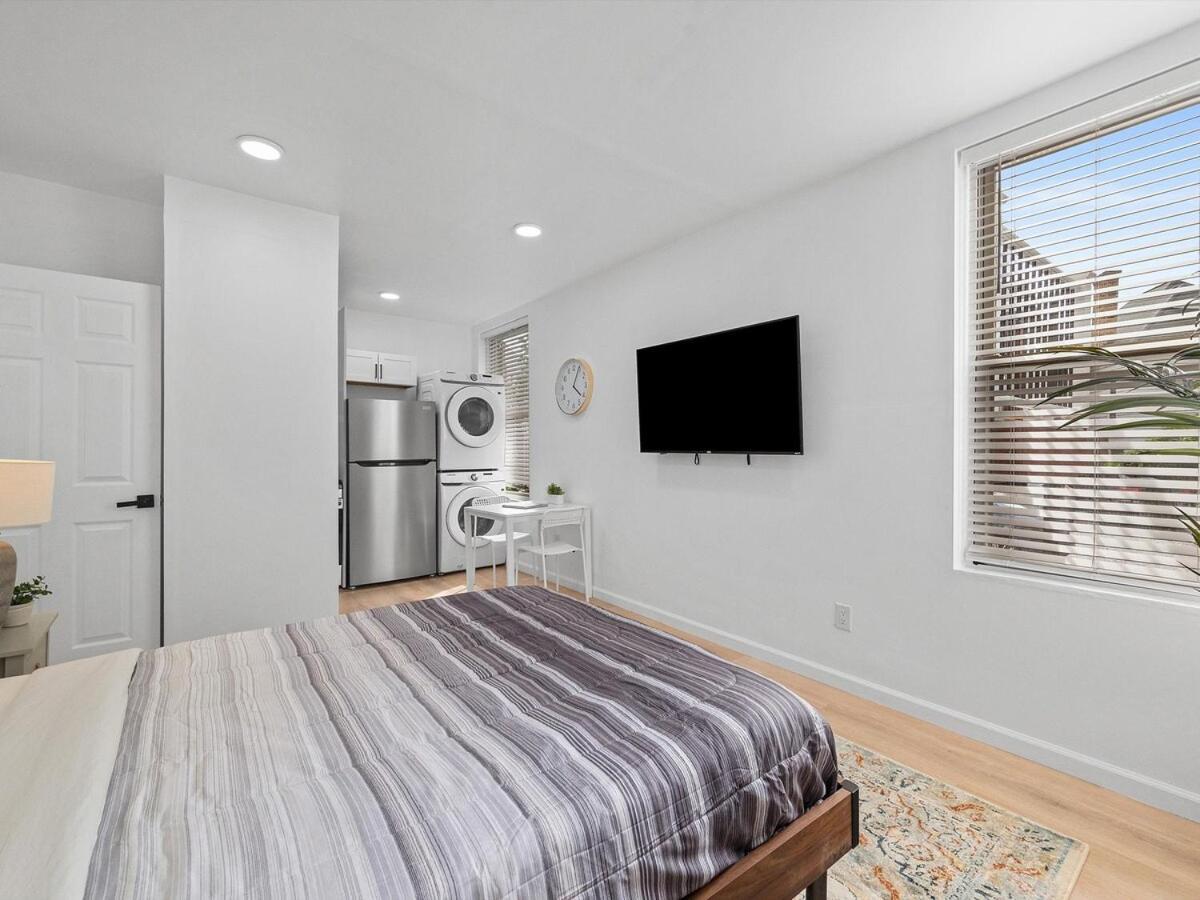Apartment Shadyside, !2 Bright And Stylish With Free Parking *